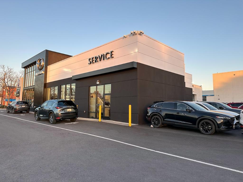 Dealership gallery photo 6