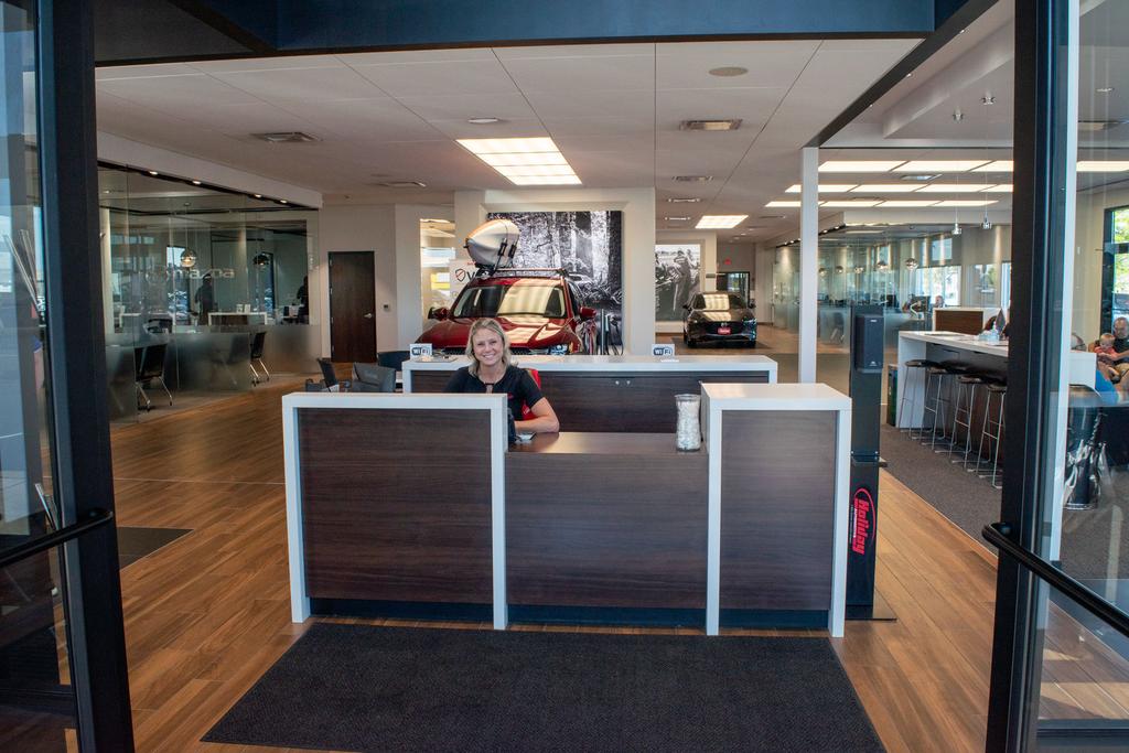 Dealership gallery photo 4