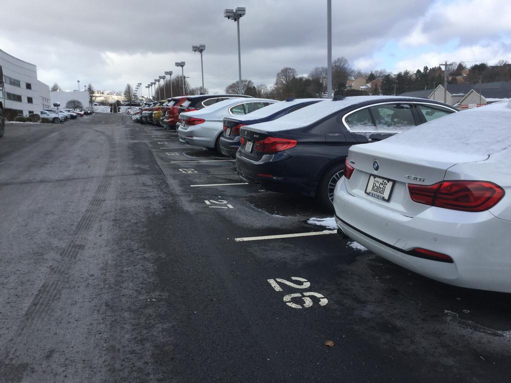 Dealership gallery photo 9