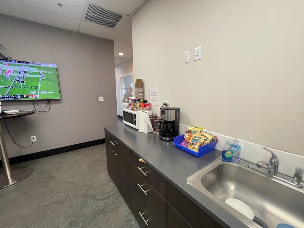 Dealership gallery photo 11