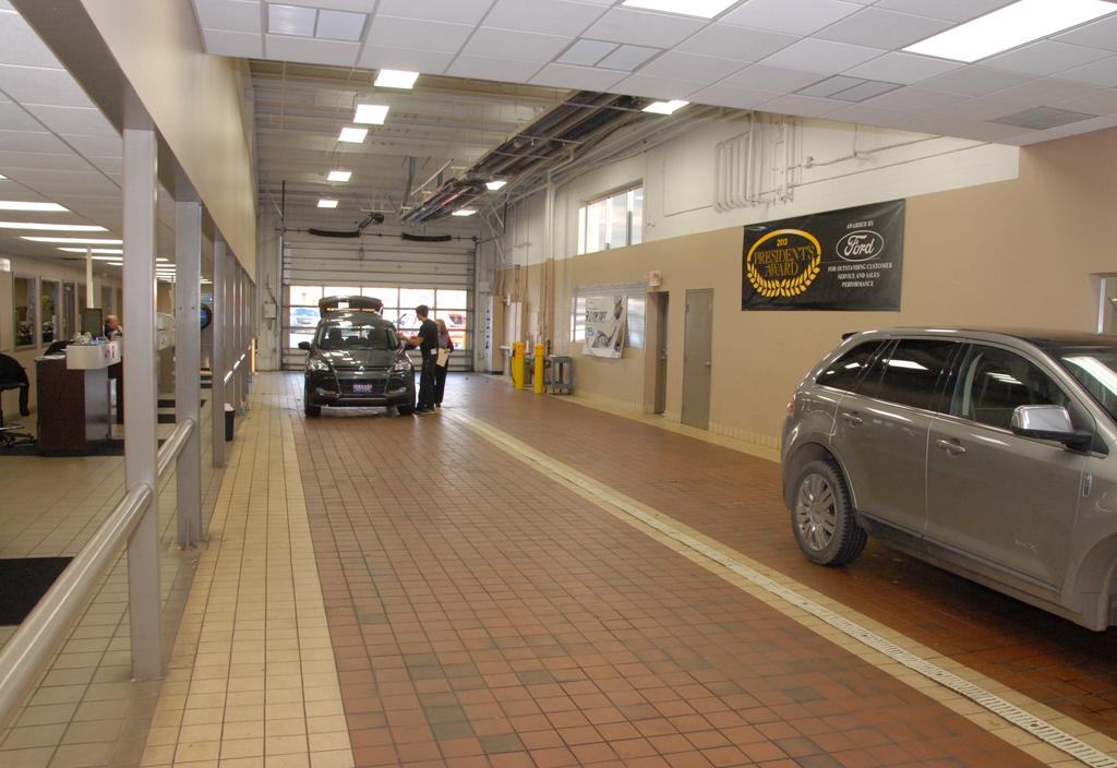 Dealership gallery photo 3