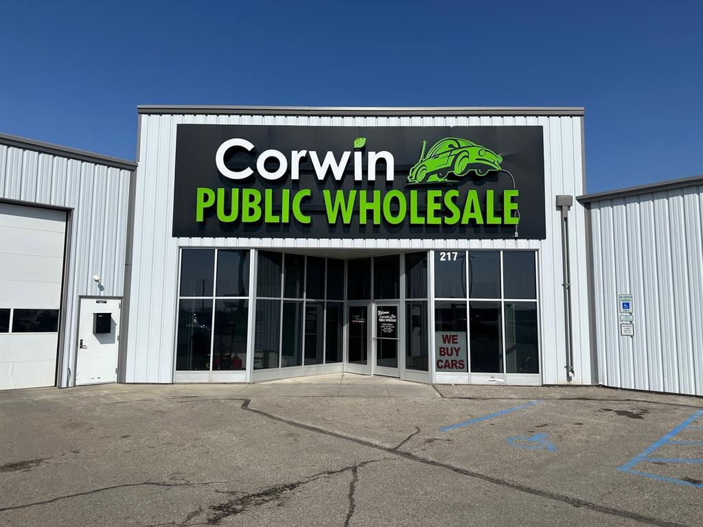 Dealership gallery photo 1