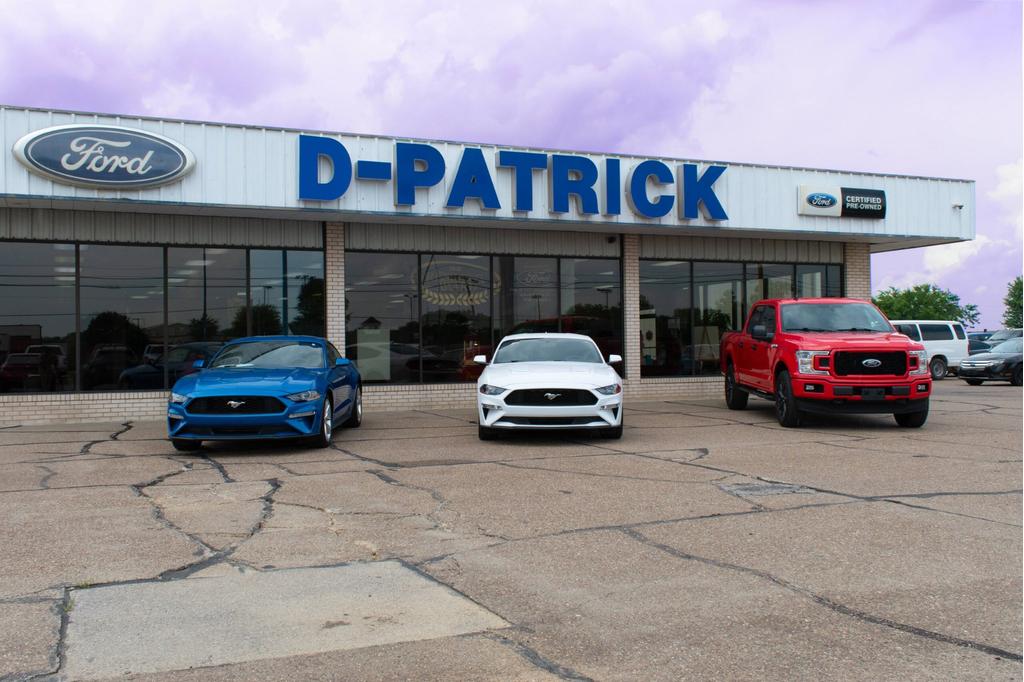 Dealership gallery photo 4