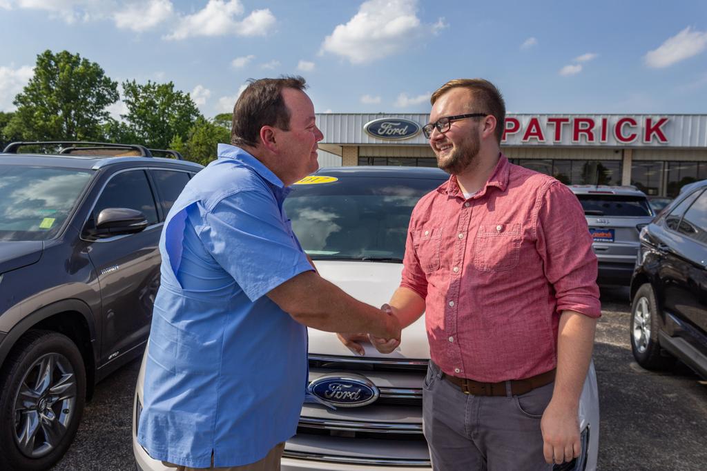 Dealership gallery photo 8