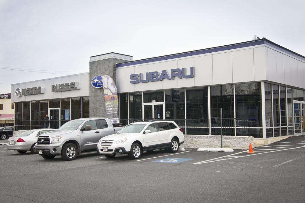 Dealership gallery photo 1