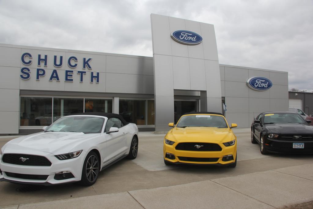 Dealership gallery photo 1