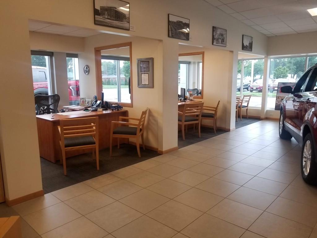 Dealership gallery photo 12