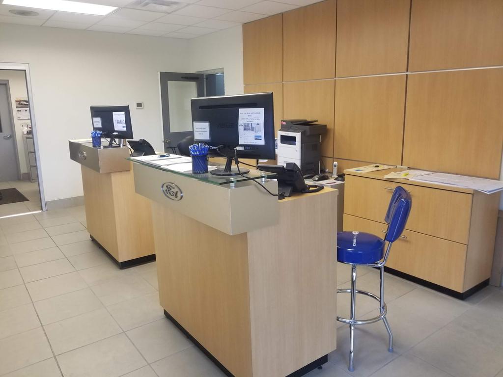 Dealership gallery photo 8