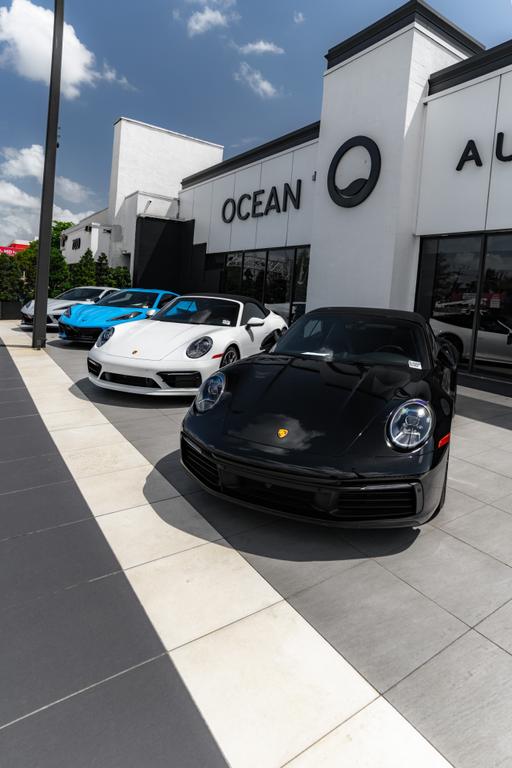 Dealership gallery photo 1