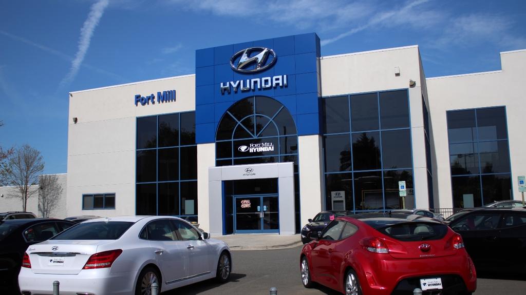 Dealership gallery photo 1