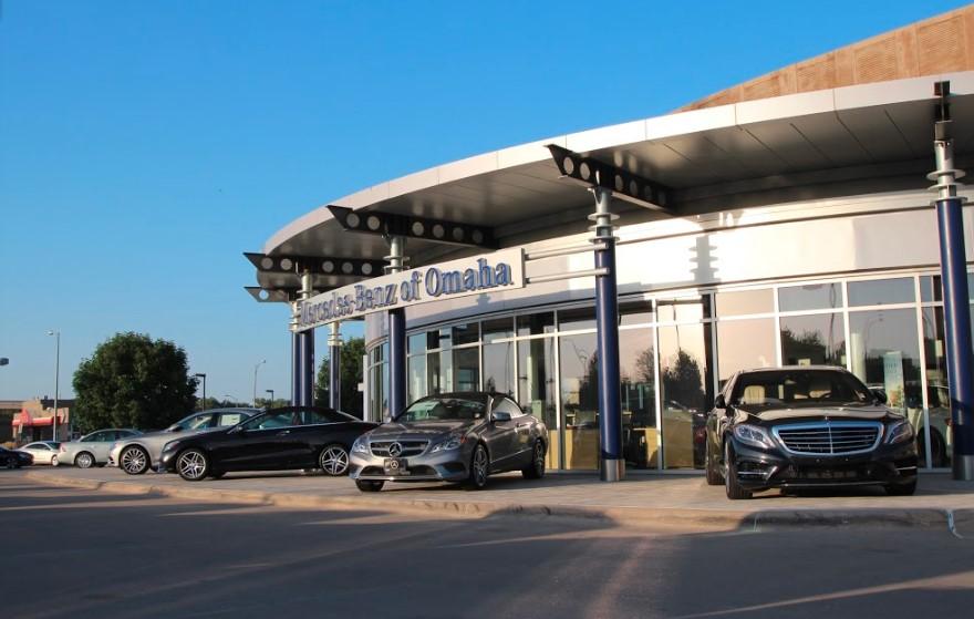 Dealership gallery photo 1