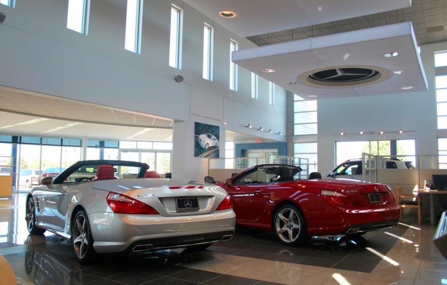Dealership gallery photo 8