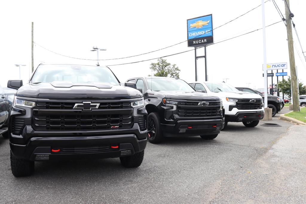 Dealership gallery photo 6