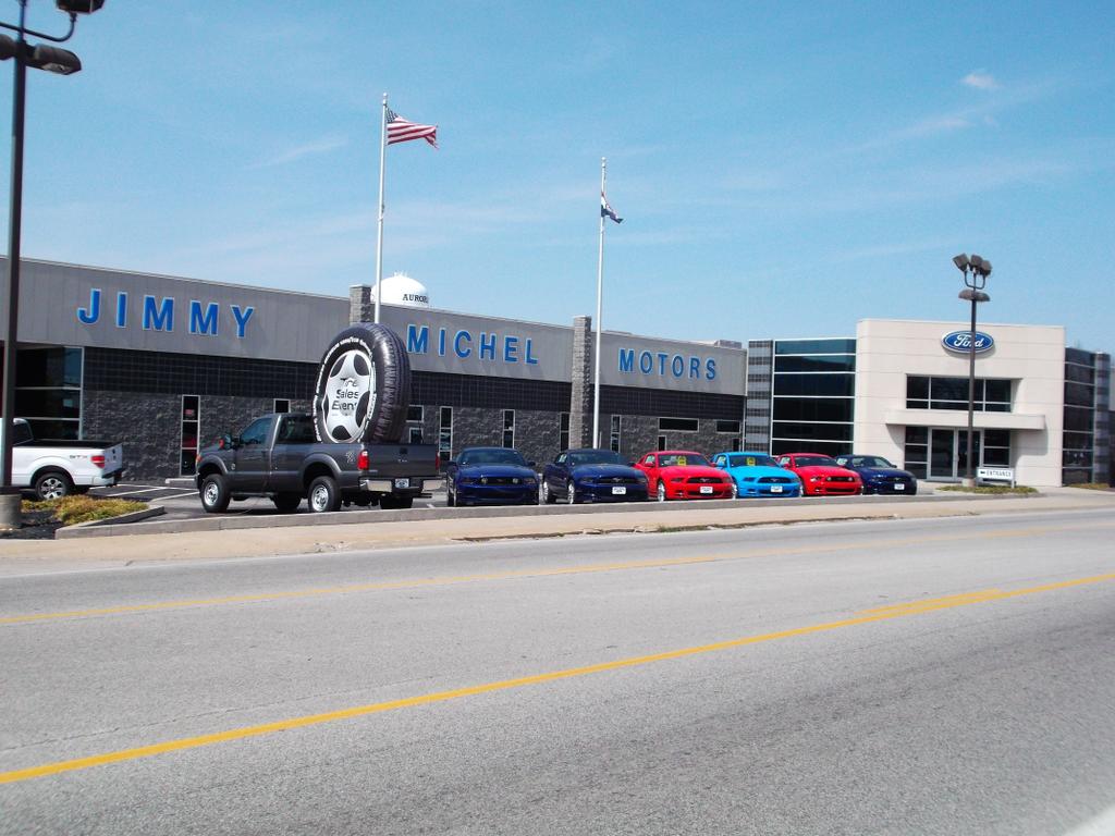 Dealership gallery photo 2