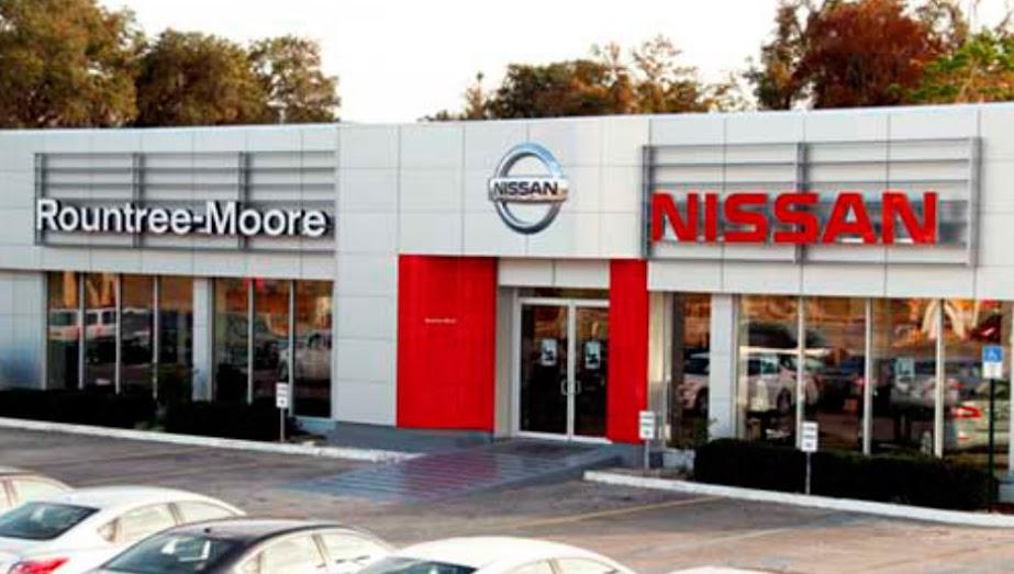 Dealership gallery photo 1