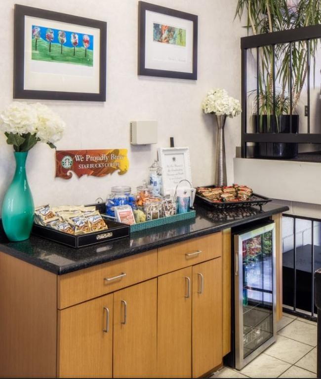 Dealership gallery photo 6