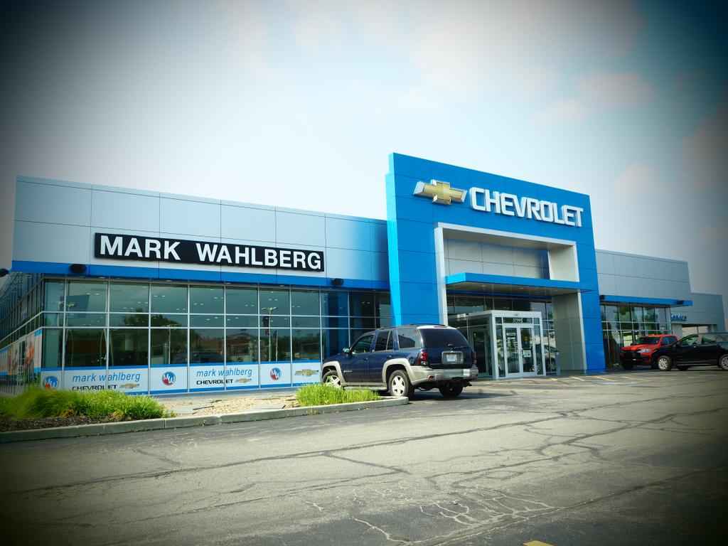 Dealership gallery photo 1