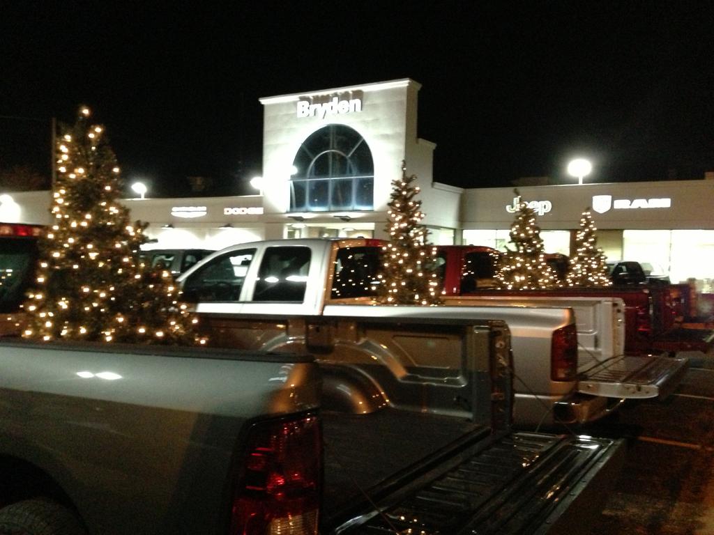 Dealership gallery photo 1