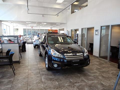 Dealership gallery photo 4