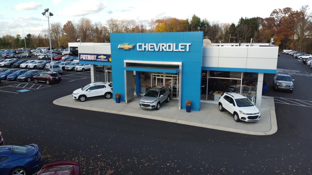 Dealership gallery photo 1