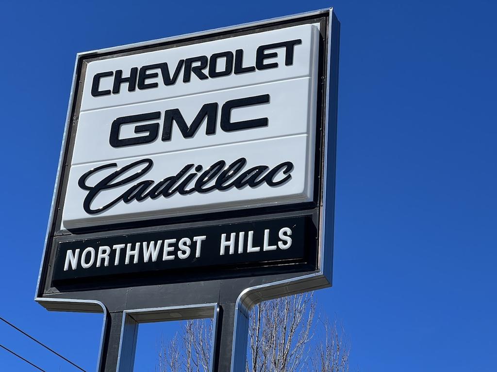 Dealership gallery photo 4