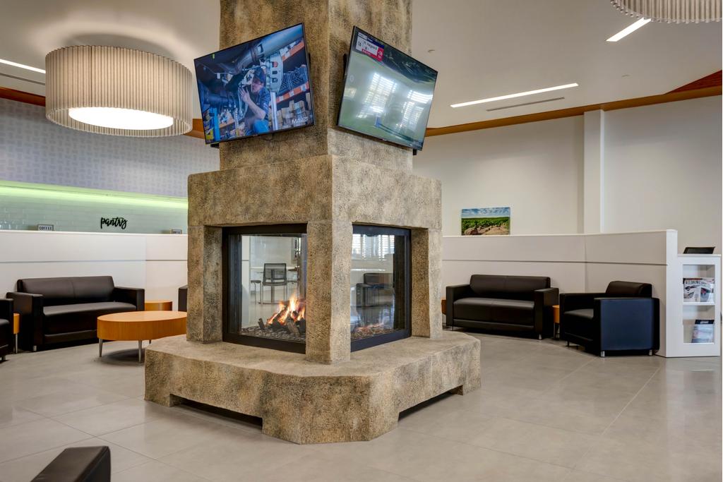 Dealership gallery photo 5