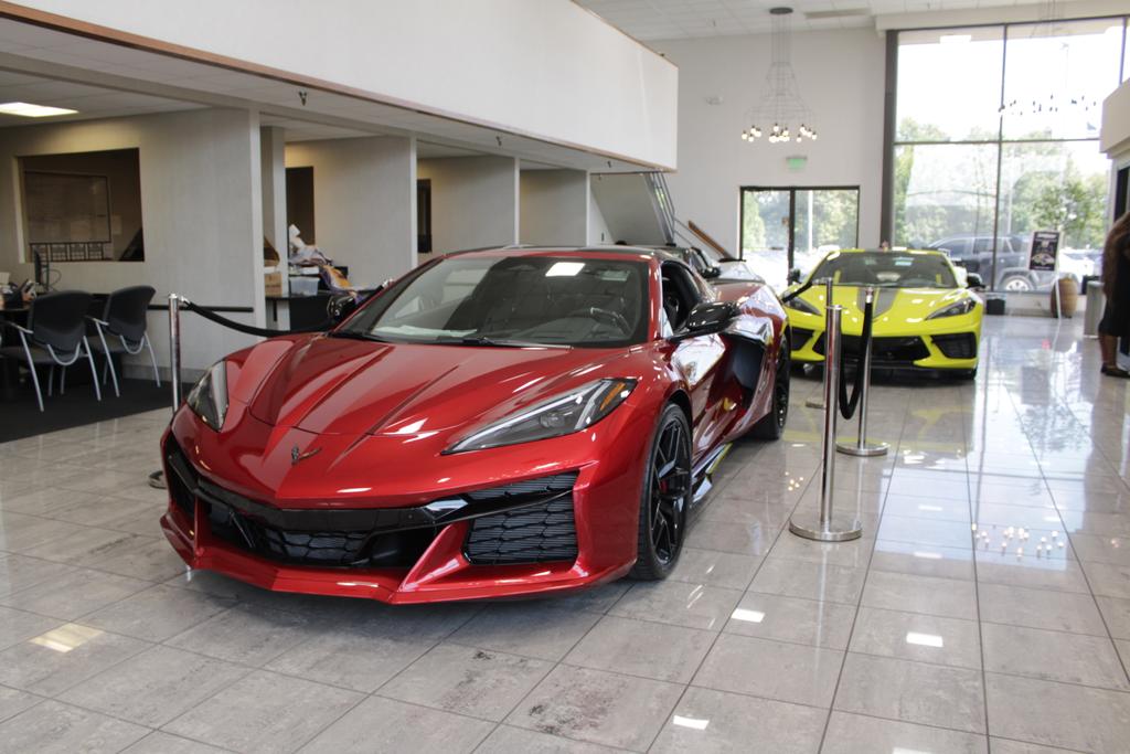 Dealership gallery photo 4