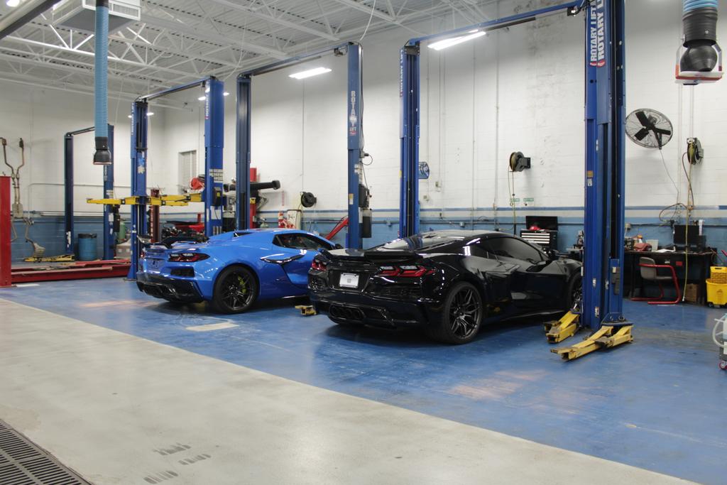 Dealership gallery photo 13