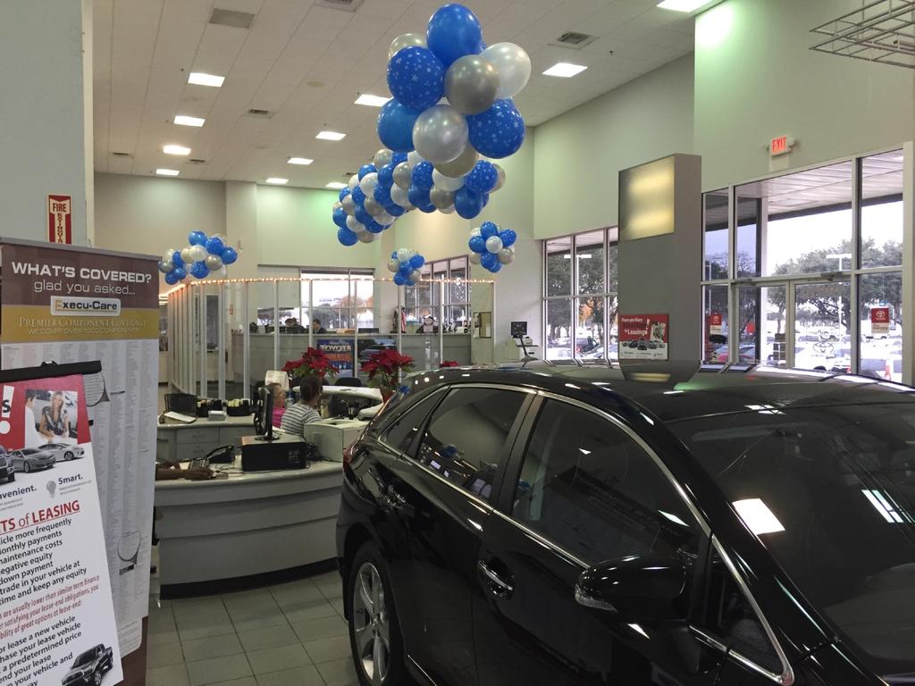 Dealership gallery photo 3