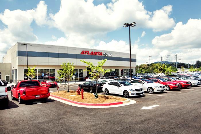 Dealership gallery photo 1