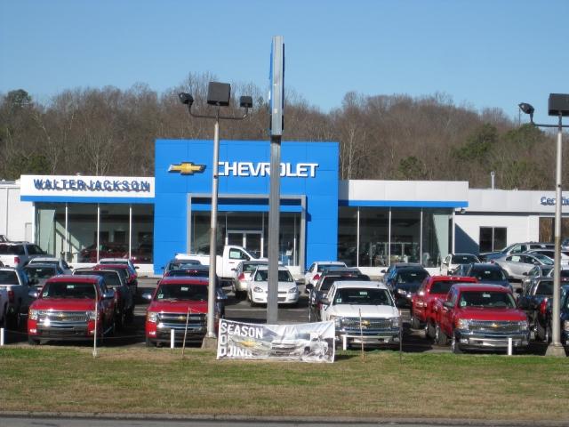 Dealership gallery photo 2