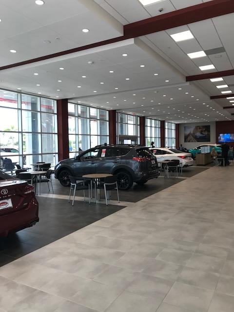 Dealership gallery photo 4