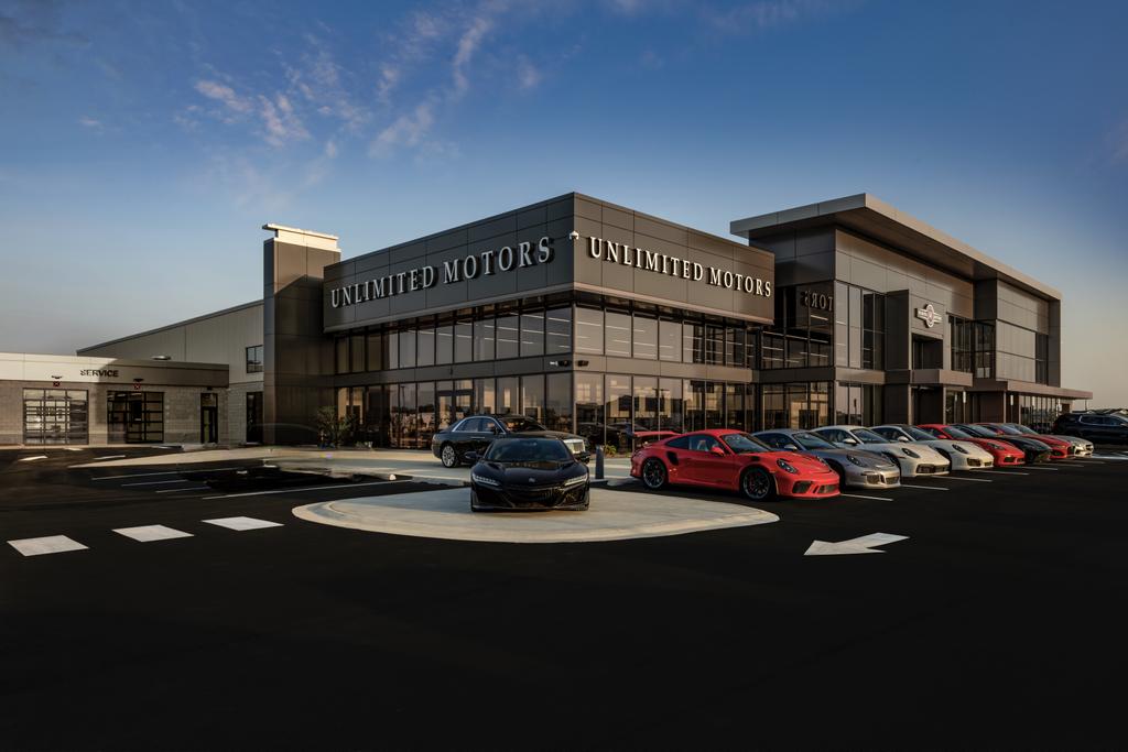 Dealership gallery photo 1