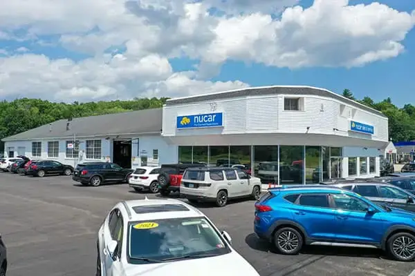 Dealership gallery photo 1