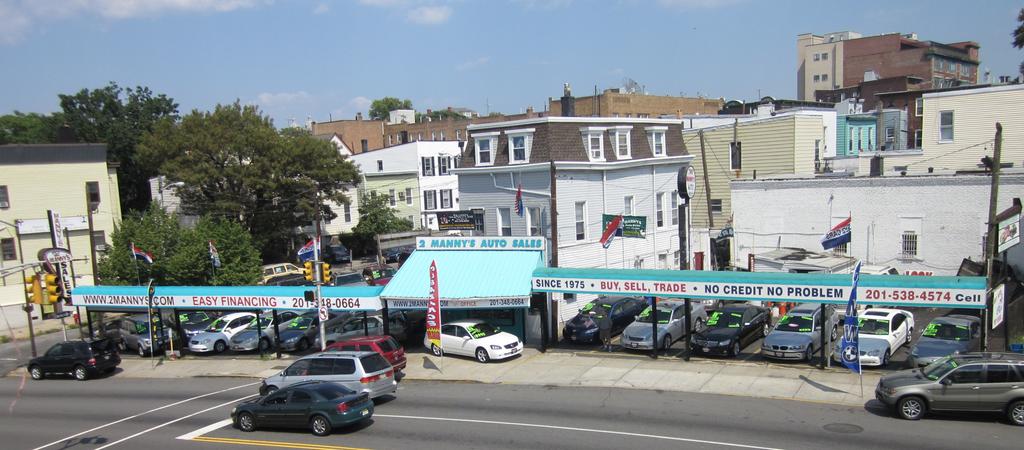 Dealership gallery photo 8