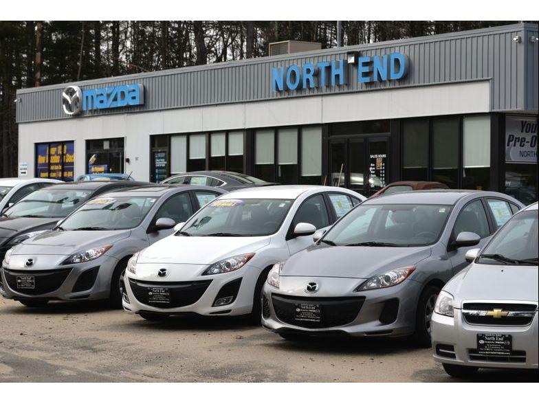 Dealership gallery photo 1