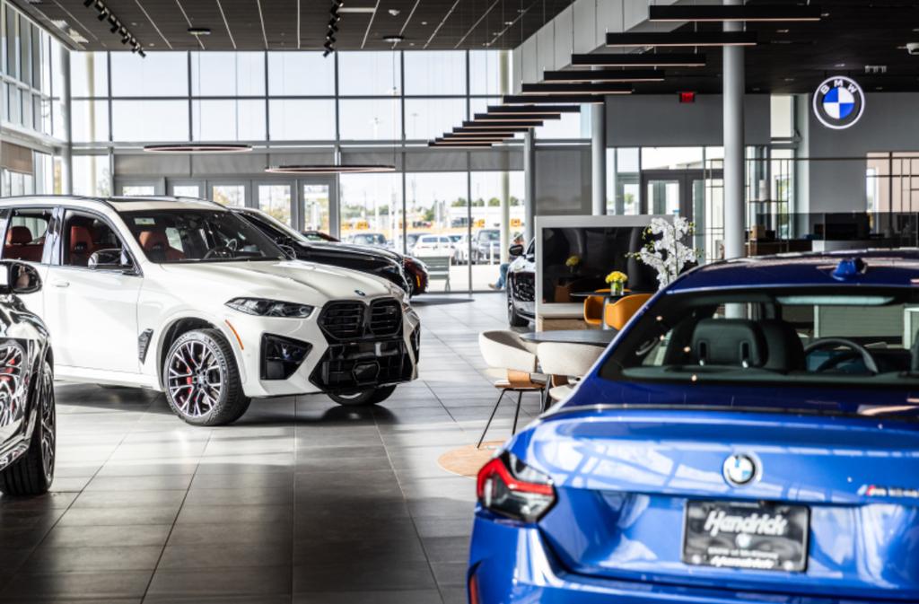 Dealership gallery photo 2