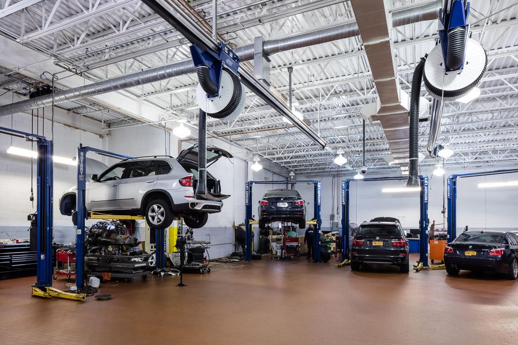 Dealership gallery photo 5