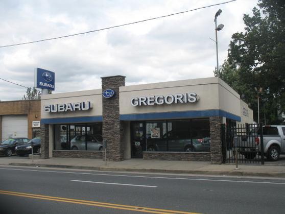 Dealership gallery photo 1