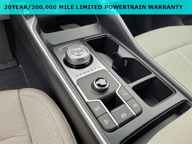 new 2026 Kia Sorento Hybrid car, priced at $38,595