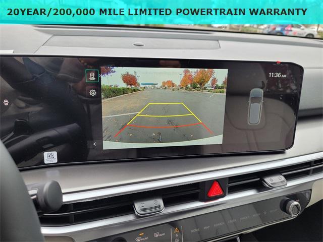 new 2026 Kia Sorento Hybrid car, priced at $38,595