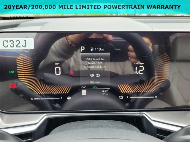 new 2026 Kia Sorento Hybrid car, priced at $38,595