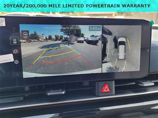 new 2025 Kia Carnival Hybrid car, priced at $51,777