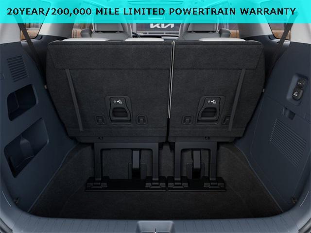 new 2025 Kia Carnival Hybrid car, priced at $51,777