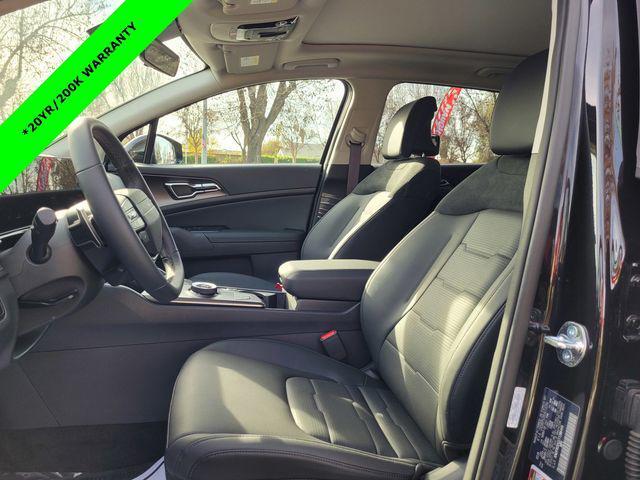 new 2026 Kia Sportage Hybrid car, priced at $40,625