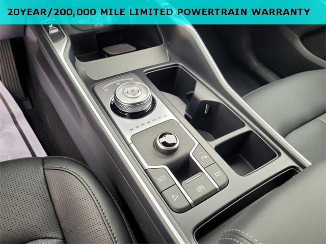 new 2026 Kia Sorento Hybrid car, priced at $40,100