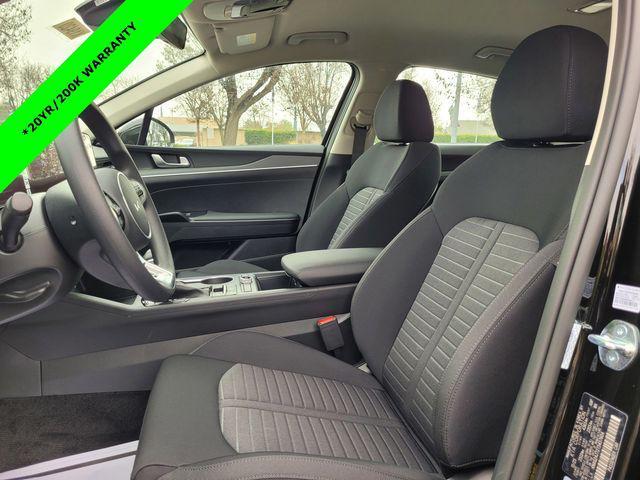 new 2026 Kia K5 car, priced at $27,785