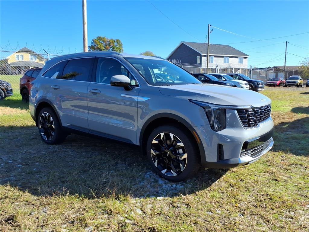 new 2026 Kia Sorento car, priced at $40,504