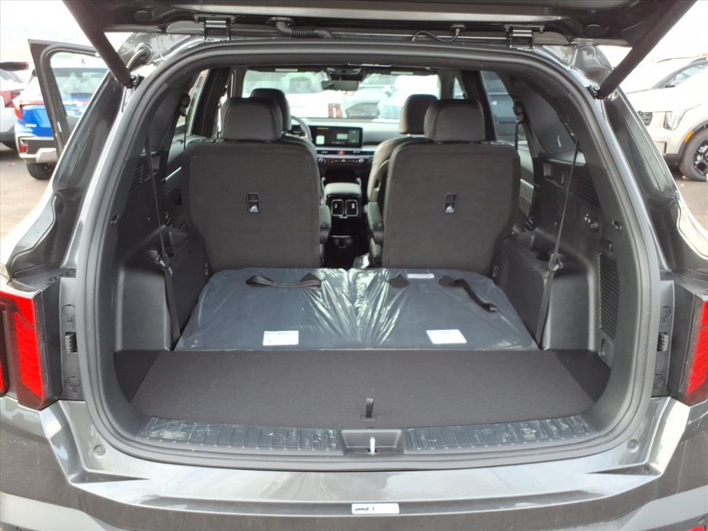 new 2026 Kia Sorento Hybrid car, priced at $47,277