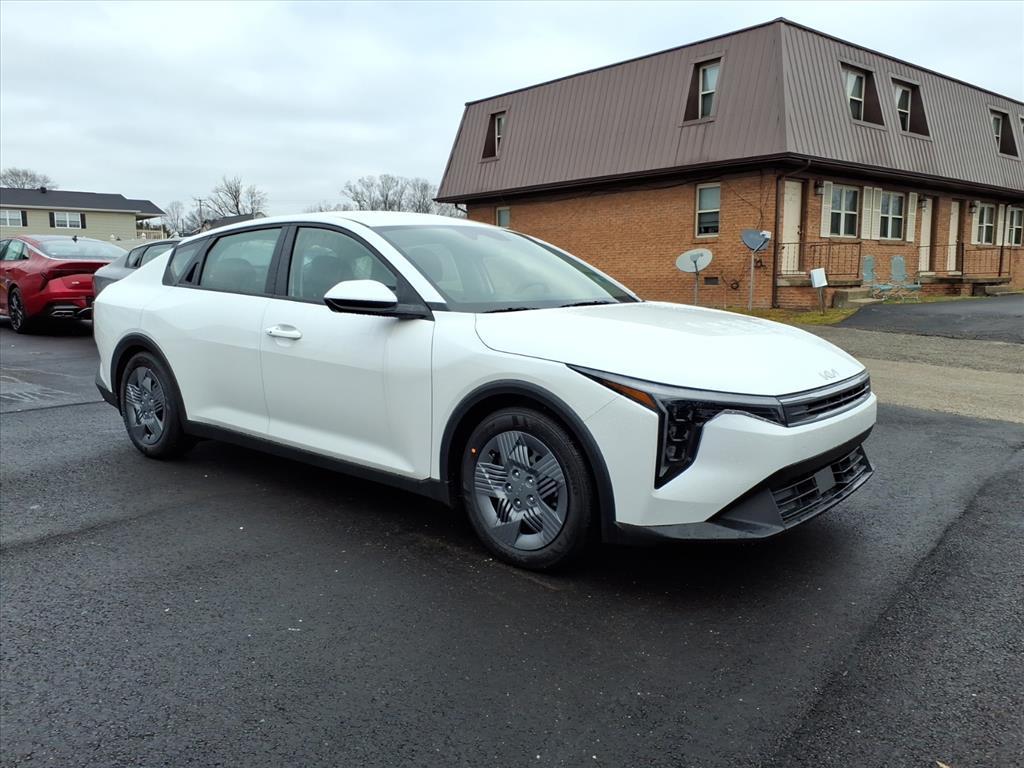 new 2025 Kia K4 car, priced at $23,054